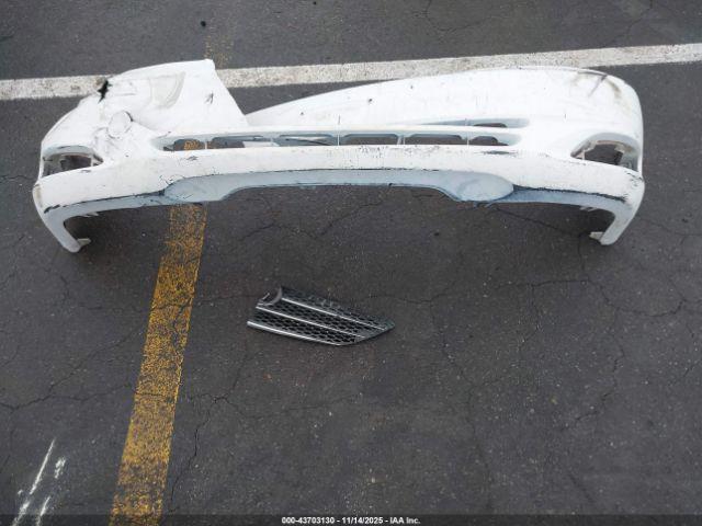 Toyota Camry Le Image 13