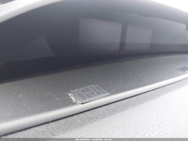 Toyota Prius Two Image 14