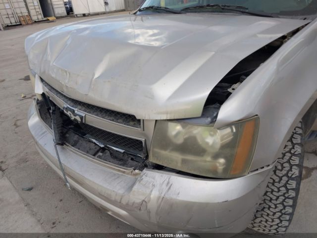 Chevrolet Avalanche 1500 Ls Image 6