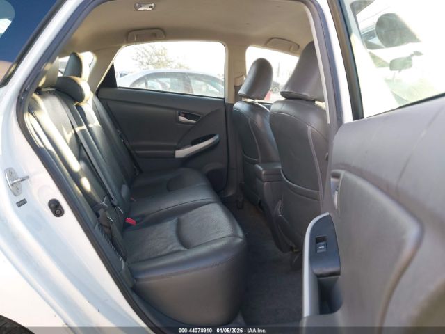 Toyota Prius Two Image 4