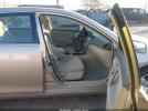 Toyota Camry Le Image 11