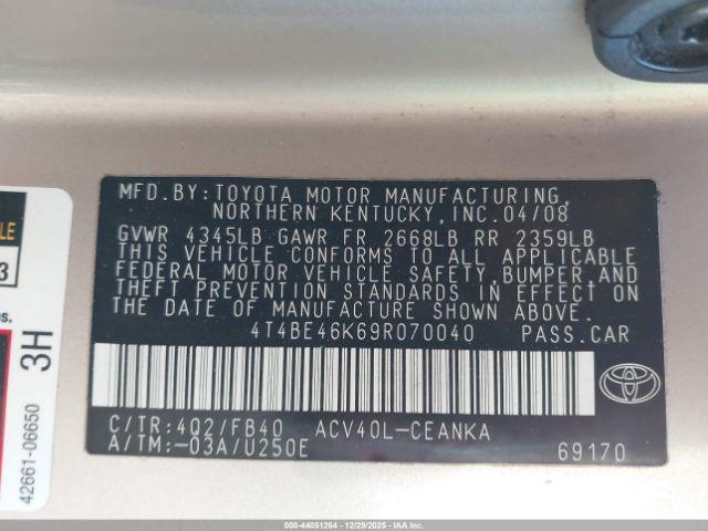 Toyota Camry Le Image 15