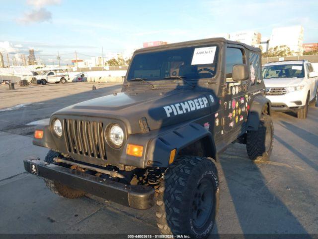 Jeep Wrangler Sport Image 17