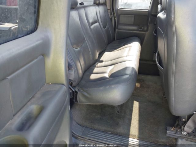 Chevrolet Silverado 2500 Lt Image 8