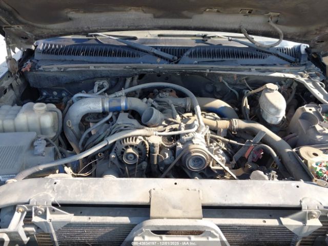 Chevrolet Silverado 2500 Lt Image 10