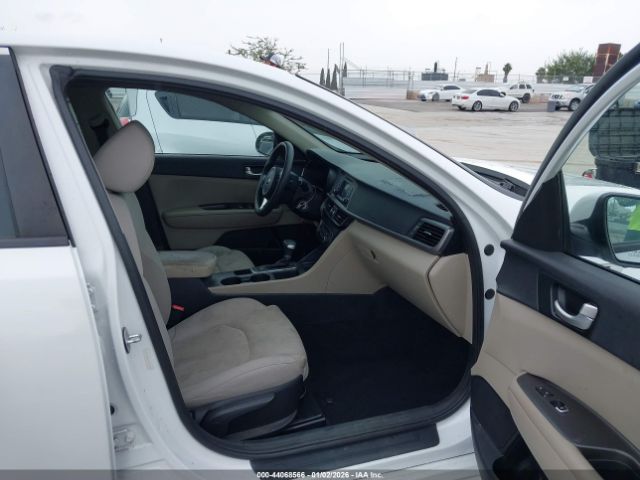 Kia Optima Lx Image 11