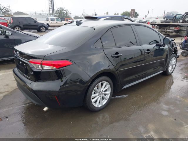 Toyota Corolla Le Image 14