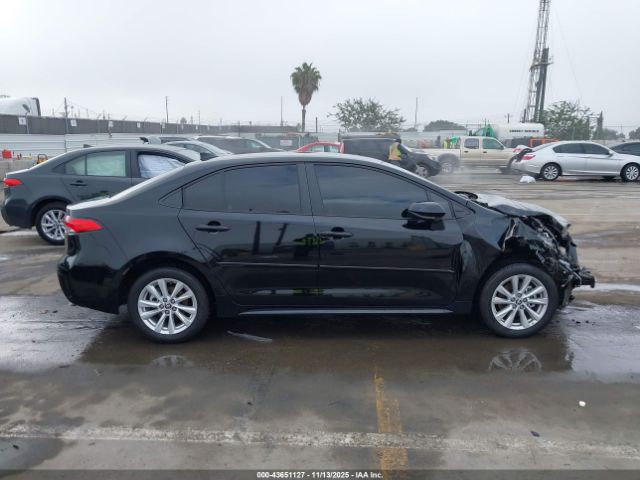 Toyota Corolla Le Image 6