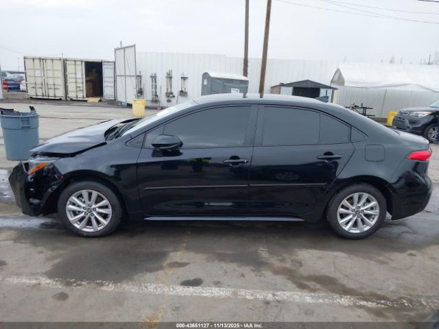 Toyota Corolla Le Image 4