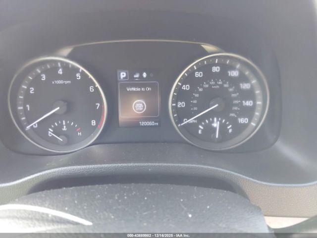 Hyundai ELANTRA Value Edition Image 9