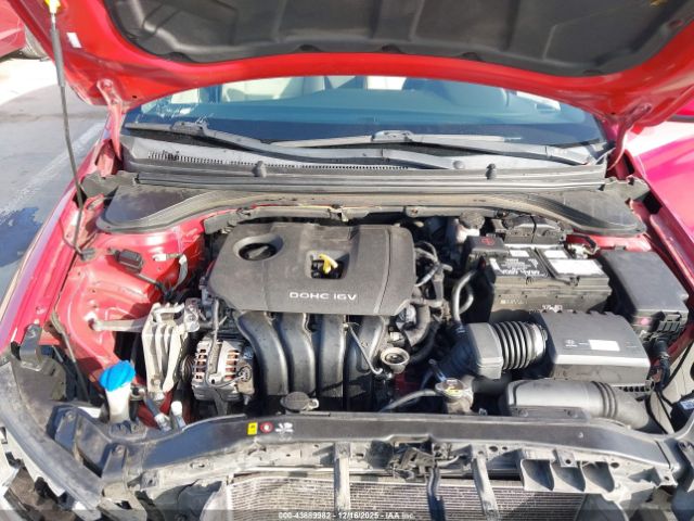 Hyundai ELANTRA Value Edition Image 6