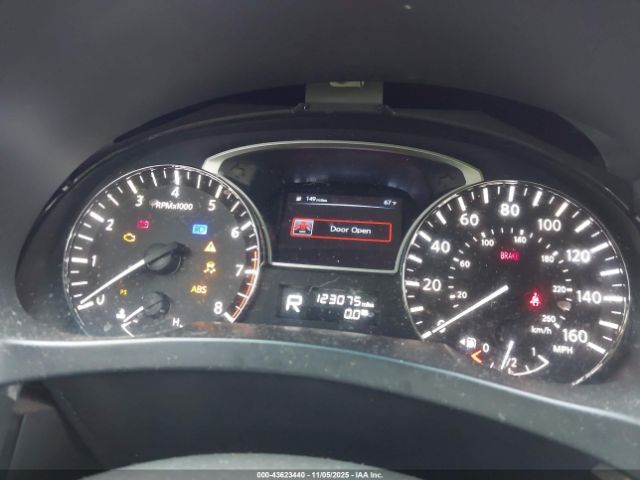 Nissan Altima 2.5 Sv Image 4