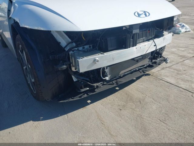 Hyundai Ioniq Se Image 5