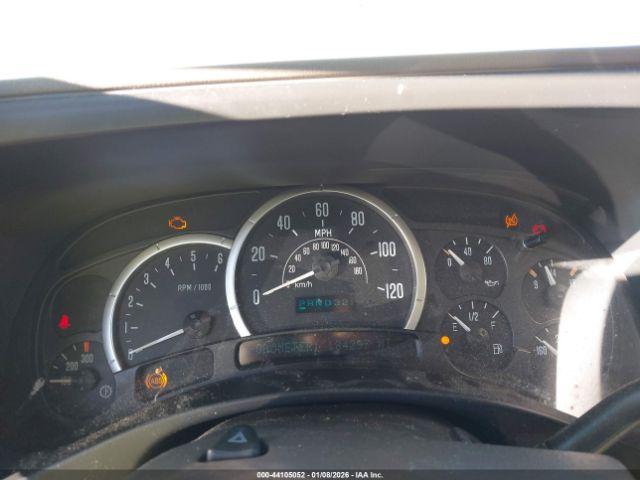 Cadillac Escalade Standard Image 8