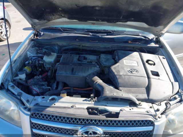 Toyota Highlander Limited V6 Image 9