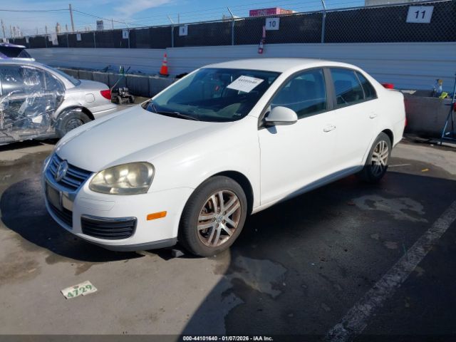 Volkswagen Jetta S Image 5