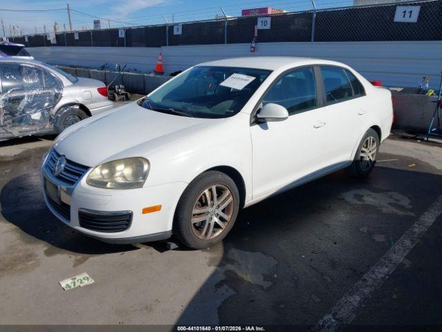 Volkswagen Jetta S Image 5