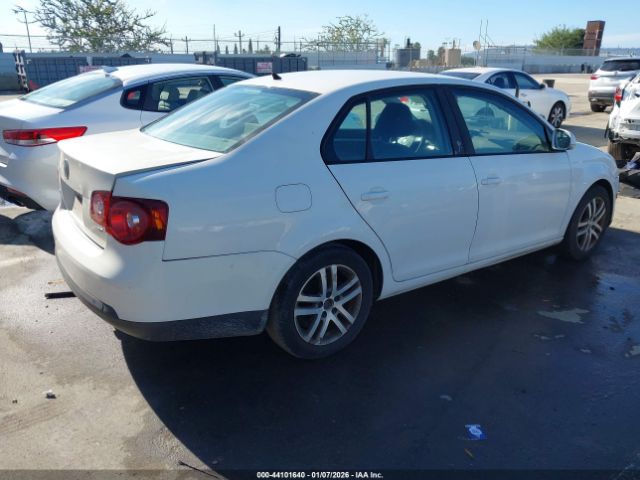 Volkswagen Jetta S Image 3