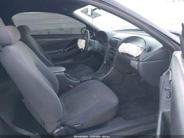 Ford Mustang Image 8