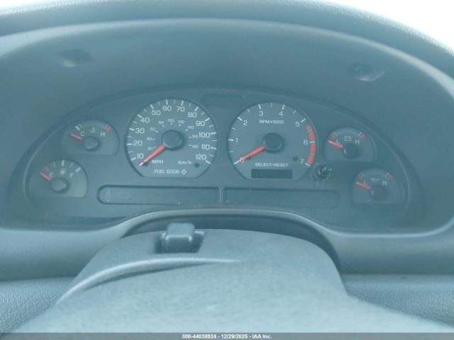 Ford Mustang Image 11