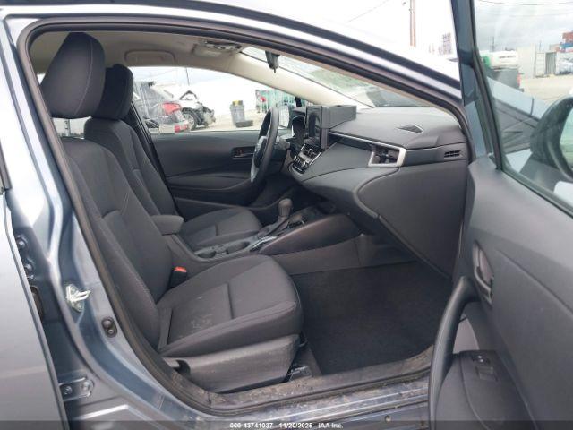 Toyota Corolla Le Image 3