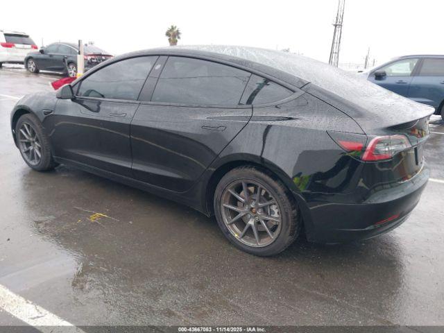 Tesla Model 3 Long Range Dual Motor All-wheel Drive Image 5