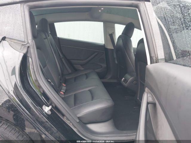 Tesla Model 3 Long Range Dual Motor All-wheel Drive Image 2