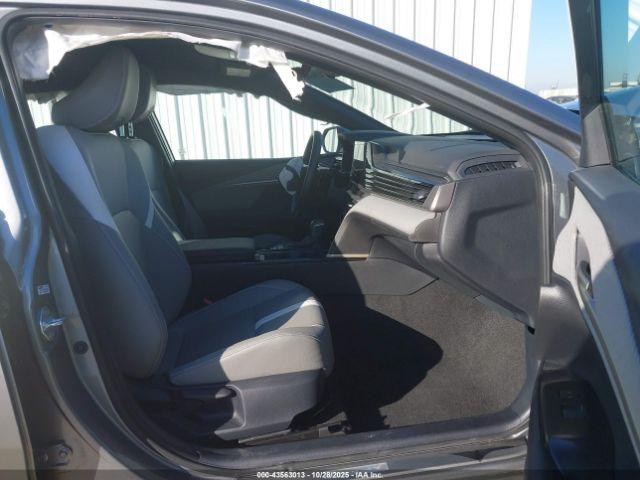 Toyota Camry Se Image 5