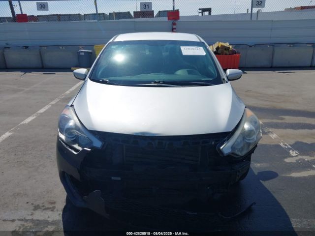 Kia Forte Lx Image 14