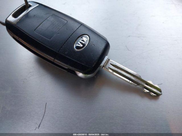 Kia Forte Lx Image 10