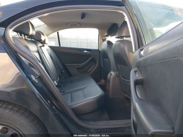 Volkswagen Jetta 1.8t Se Image 7