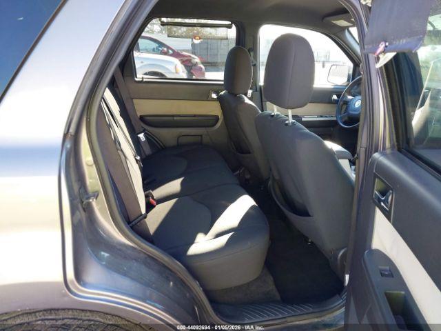 Mercury Mariner I4 Image 12