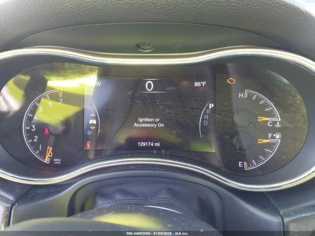 Jeep Grand Cherokee Laredo 4x2 Image 4