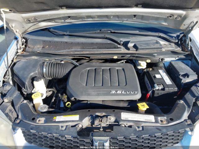 Dodge Grand Caravan Sxt Image 3