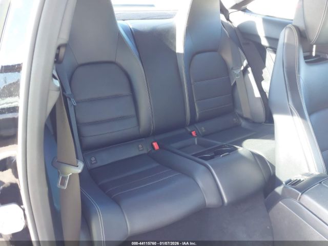 Mercedes-Benz C-Class Image 10