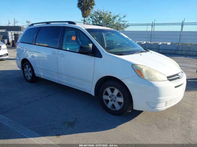  Salvage Toyota Sienna
