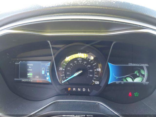 Ford Fusion Se Image 6