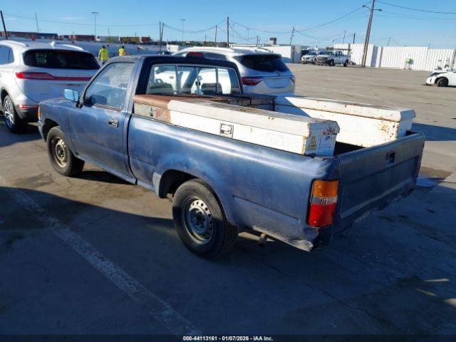 Toyota Pickup Image 6