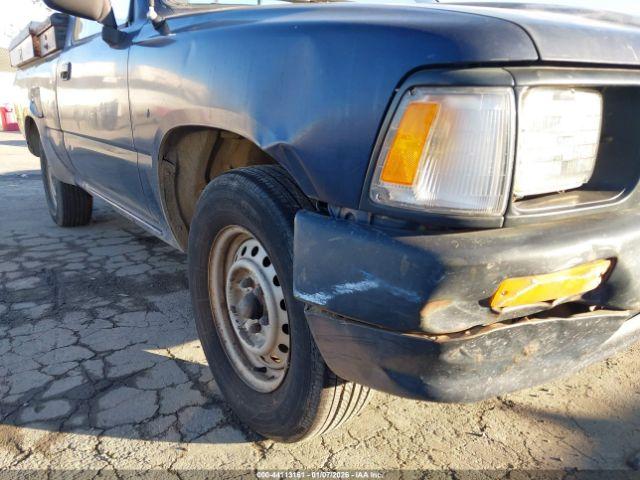 Toyota Pickup Image 10