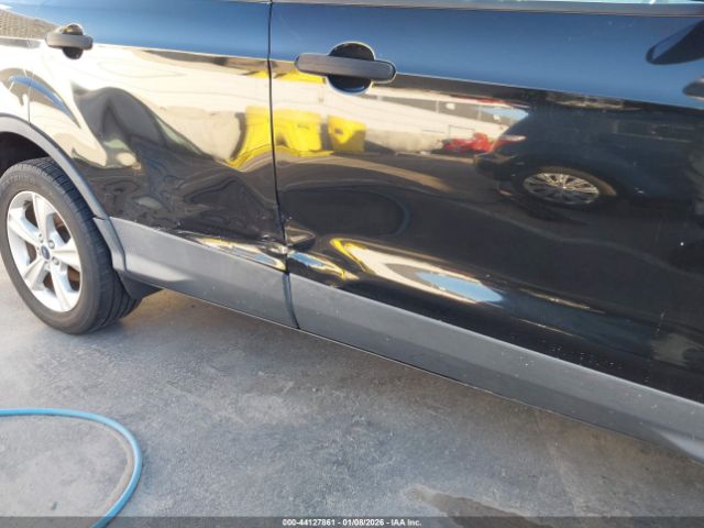 Ford Escape S Image 2