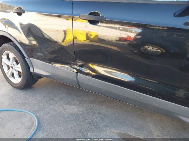 Ford Escape S Image 2