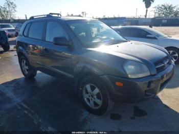  Salvage Hyundai TUCSON