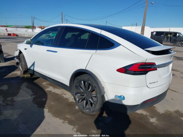 Tesla Model X Image 4