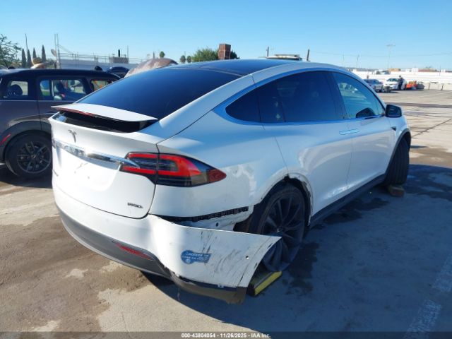 Tesla Model X Image 6