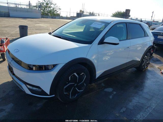 Hyundai Ioniq Sel Image 4