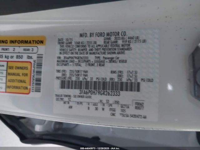 Ford Fusion Se Image 8