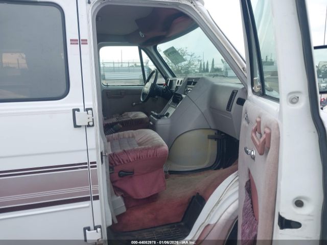 Chevrolet G20 Image 14