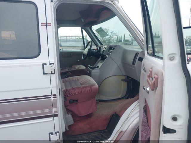 Chevrolet G20 Image 14