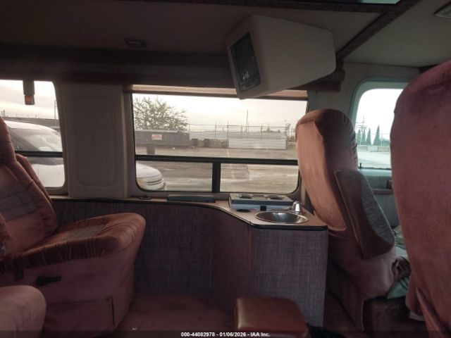 Chevrolet G20 Image 15