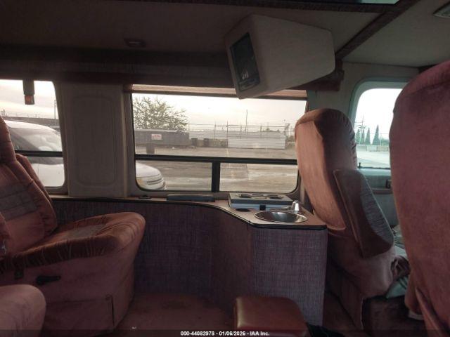 Chevrolet G20 Image 15